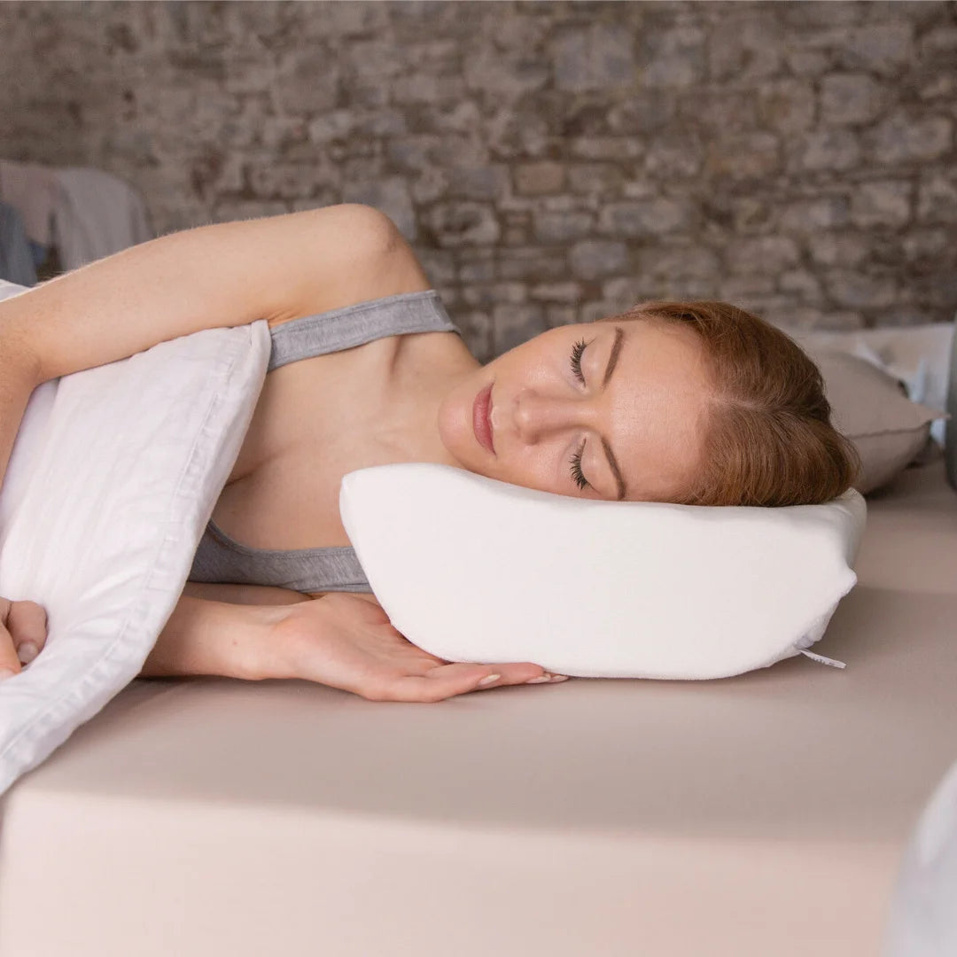 Putnam Memory Foam Travel Pillow - Putnams business work hotel