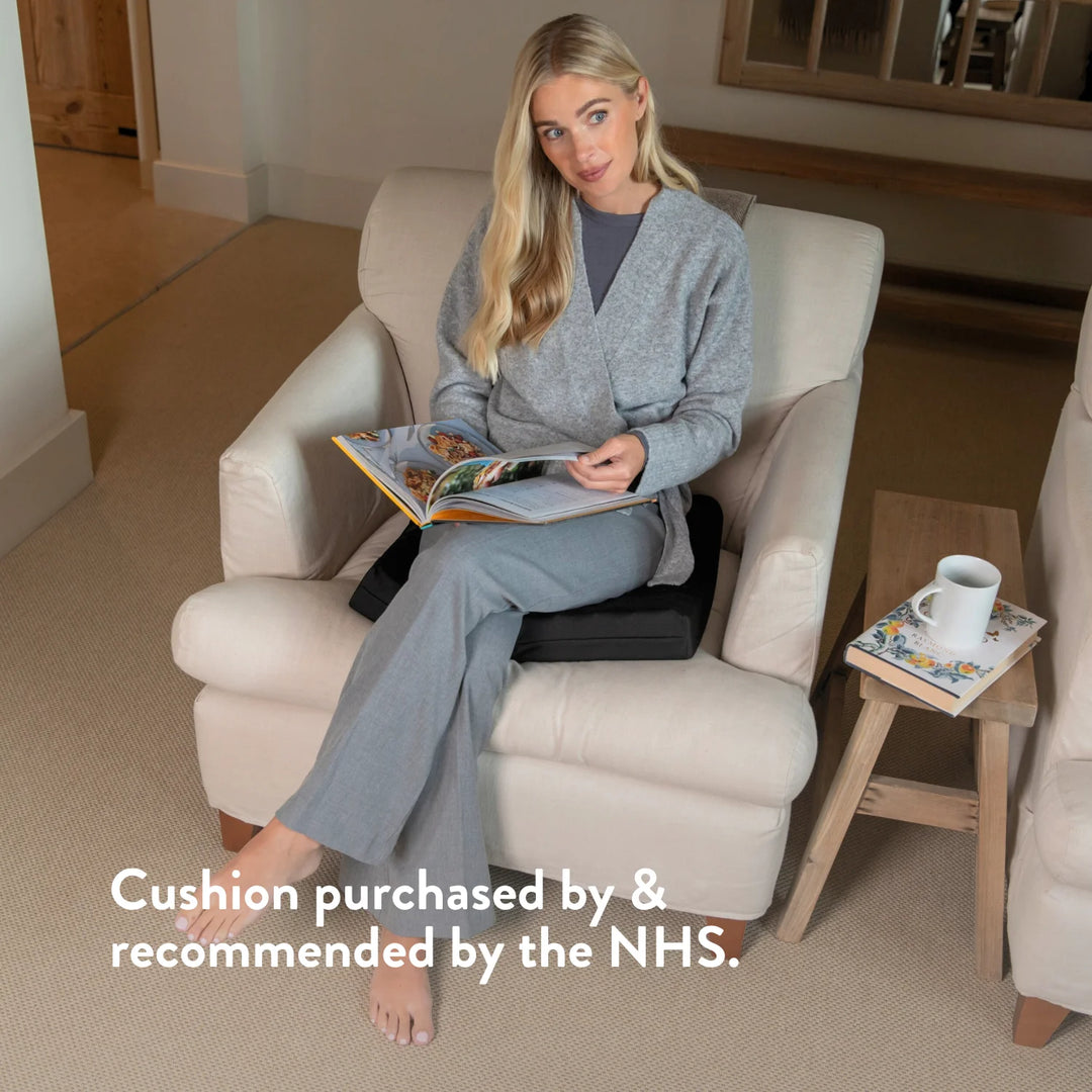 Sero Pressure Cushion - Pressure relief cushion for car office armchair dining chair Black Navy blue - Putnams